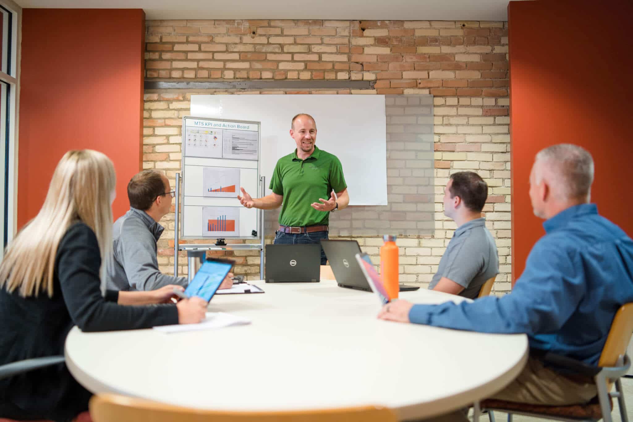 DISHER team meeting on a project